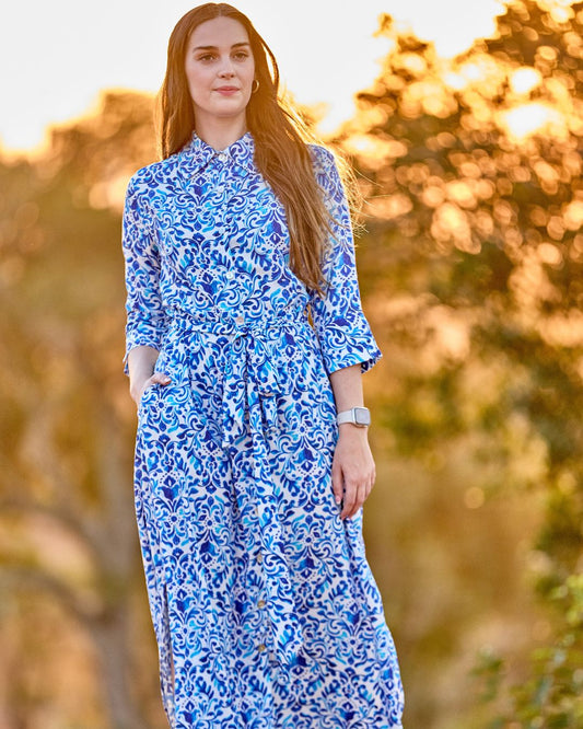 Sue - The Rainy: Shirt dress with belt and cuffed 3/4 sleeves
