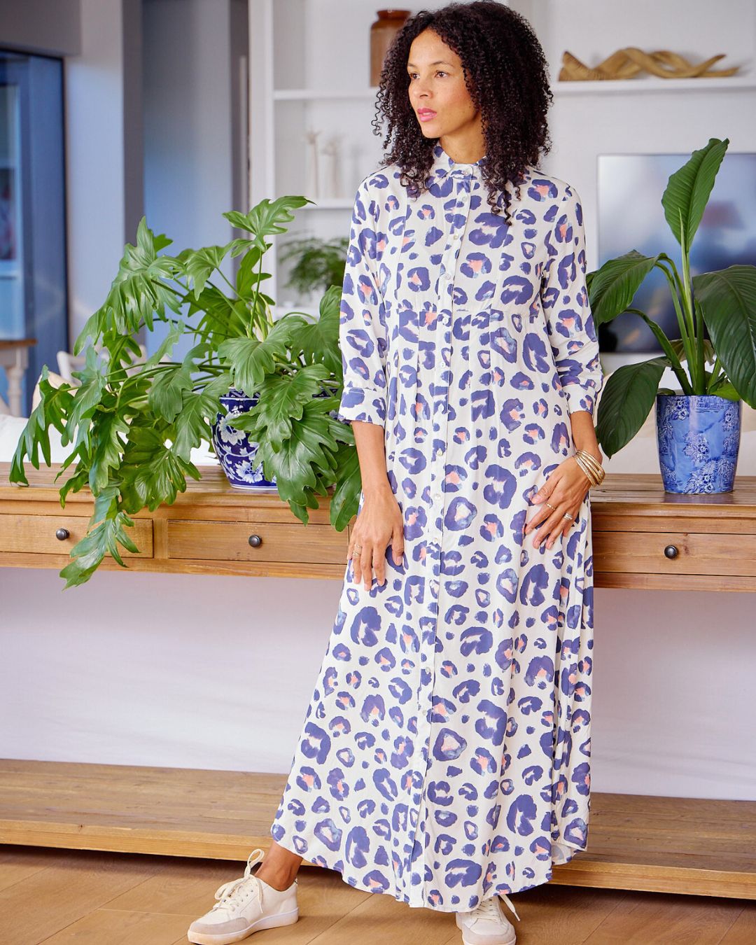 Brittany - Oversize Leopard: Classic Maxi Shirt dress with Empire waist and Roll-up cuff sleeves