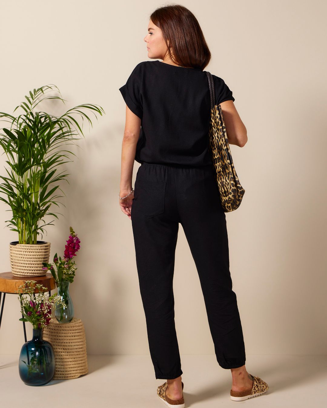 Emma - Black linen: Classic slim leg linen pants