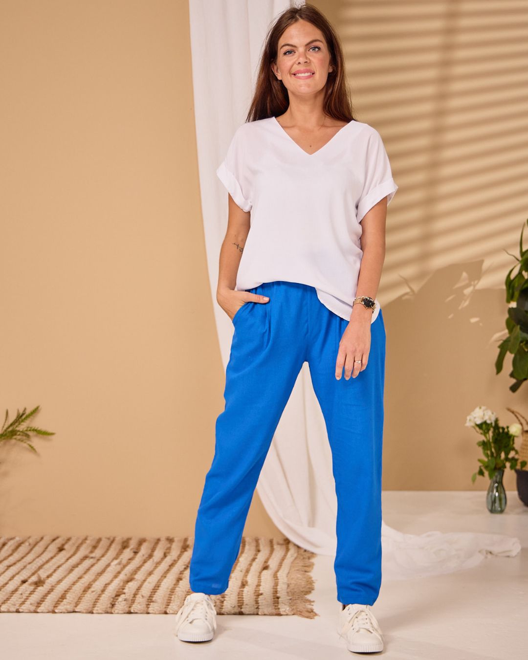 Emma - Blue linen: Classic slim leg pants