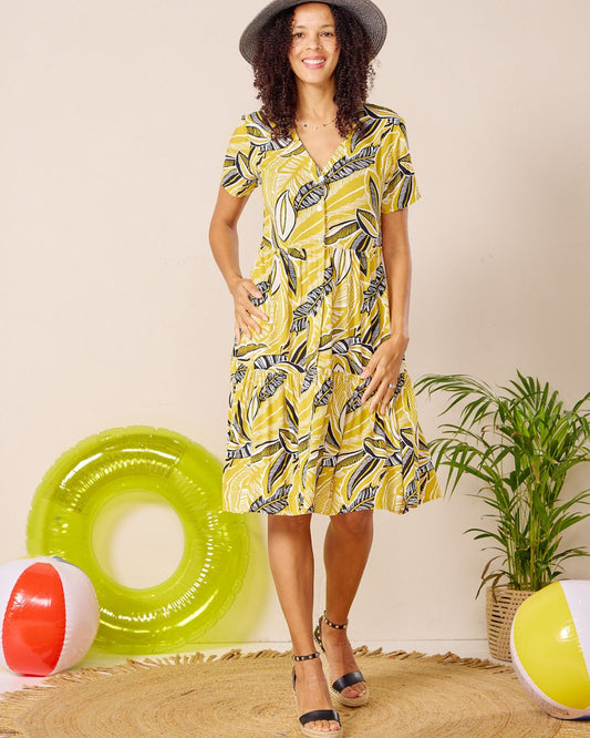 Ella - Yellow Palm: Short Sleeve V-Neck Knee Length Tiered Midi Button-up Dress