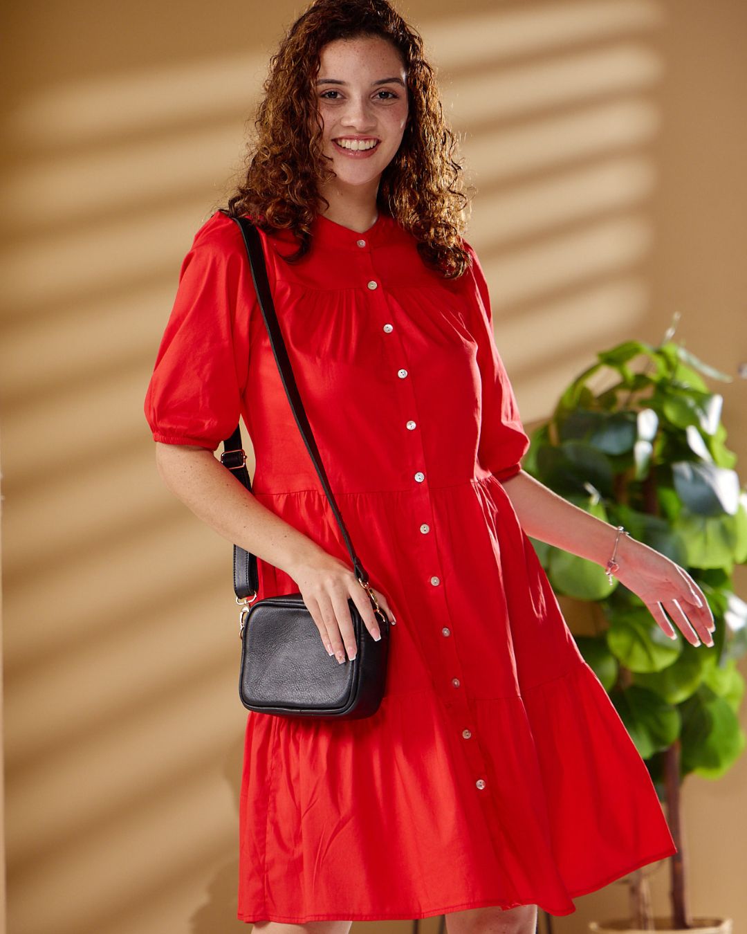 Julie - Red: Tiered Button-up dress in Poplin